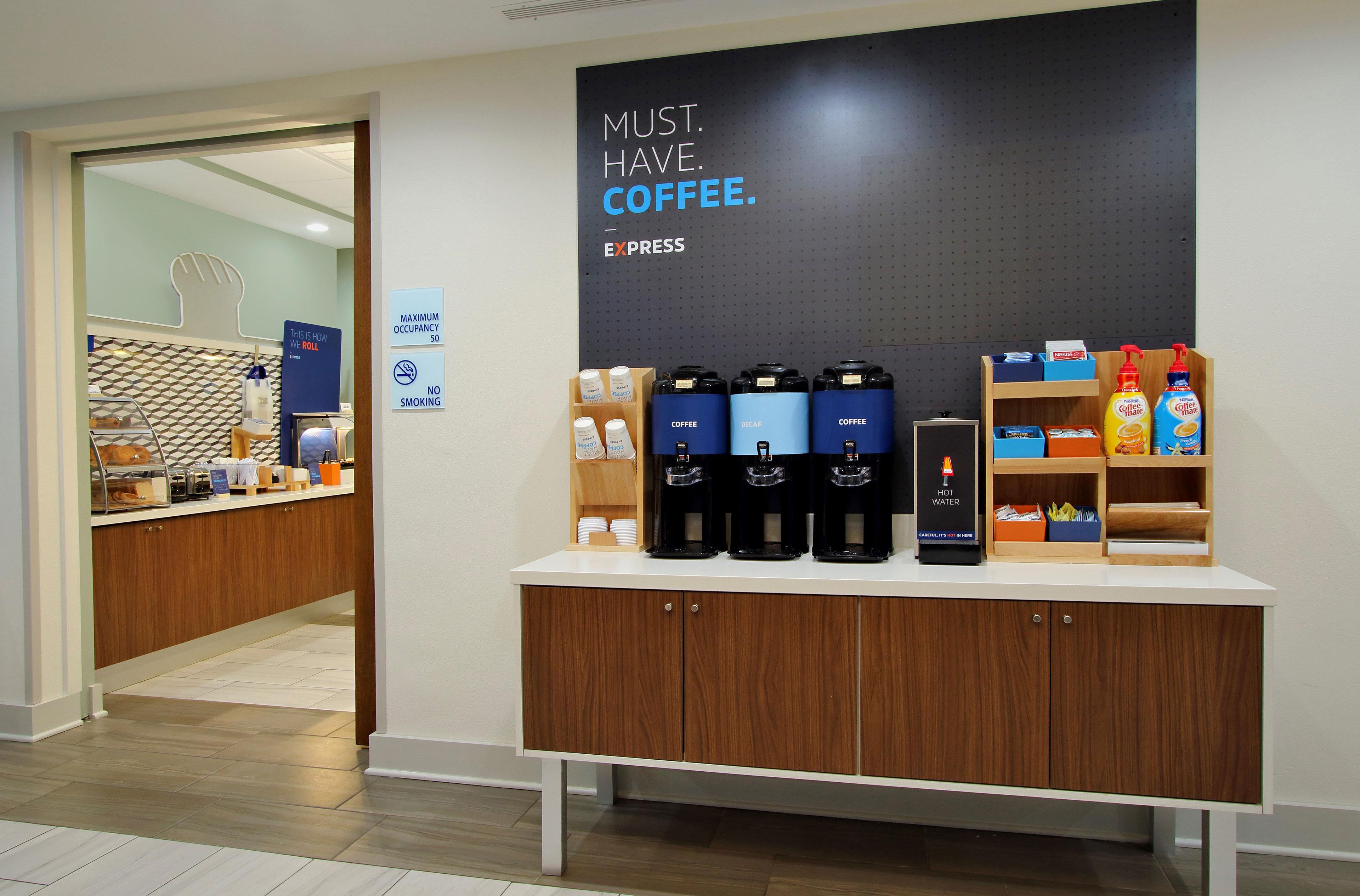 特拉弗斯城阿克米智选假日酒店 外观 照片